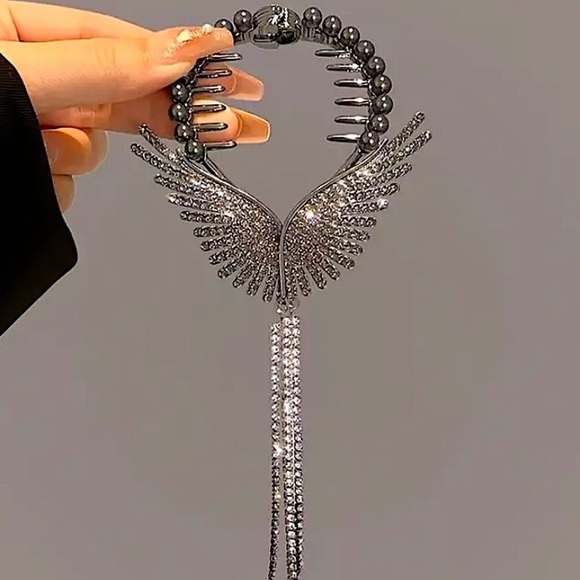 Silver Pearl Rhinestone Angel Wing Hair Clip Claw Hair Accessory - Picture 3 of 8